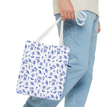 Blue Floral Pattern Tote Bag - Stylish Eco-Friendly Bag for Everyday Use - Image 3